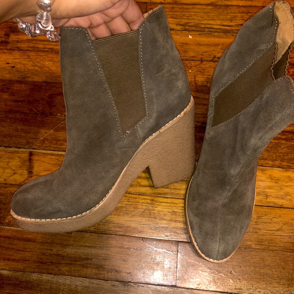 Olive Green Chunk Heels